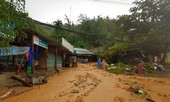 Vùng núi Quảng Nam sạt lở kinh hoàng, vùi lấp nhiều nhà dân