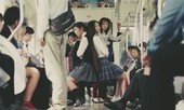 Sàm sỡ nữ sinh 16 tuổi, thanh niên không ngờ bị mẹ cô gái cho “ăn đòn” đủ