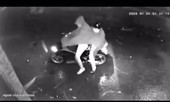 Truy tìm 2 người đàn ông nghi nổ súng vào nhà dân trong đêm