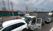 11 ô tô tông liên hoàn ở cửa ngõ Sài Gòn, tài xế bị thương