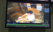 Nhắc đeo khẩu trang, người đàn bà bị nam phi công túm tóc và xịt cồn vào mặt