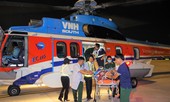 Trực thăng bay cấp cứu đưa 2 quân nhân bị nạn ở Trường Sa về đất liền điều trị