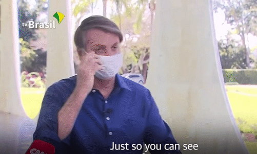 Brazil: Hiệp hội báo chí tính kiện Tổng thống vì cởi khẩu trang khi phỏng vấn