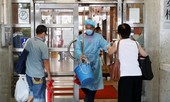 Hong Kong: Dịch COVID-19 bùng phát lần ba, phát hiện người mắc bệnh đi hiến máu