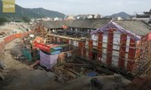 Trung Quốc: Nhà cổ trăm năm tuổi 'dịch chuyển' 55m để tránh lũ