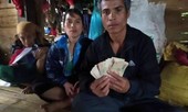 Phát hiện 10 triệu đồng từ áo quần cũ được tặng, người đàn ông nghèo ở Quảng Trị làm gì?