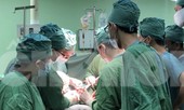 Thông tin mới nhất về thanh niên bị thanh gỗ 'từ trên trời' đâm xuyên người
