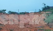 Quảng Ngãi: Tiếp tục sạt lở núi, khẩn cấp di dời người dân đến nơi an toàn