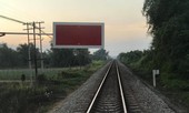 Mải mê chụp hình, hai nữ sinh tử vong khi đoàn tàu chạy qua