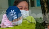 Nghẹn ngào giây phút bé 8 tháng tuổi ở Đà Nẵng chiến thắng COVID-19 về với gia đình