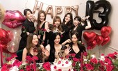 Nhân kỷ niệm 13 năm hoạt động, SNSD tung ảnh hội ngộ và gửi lời chào siêu đáng yêu đến fan