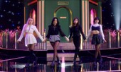 BLACKPINK lên đồ đối lập: Rosé nổi bật Jennie chìm nghỉm, stylist có ý đồ gì đây?