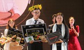 Chàng sinh viên năm nhất trở thành quán quân thi hùng biện