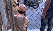 Ô tô đâm ngã rồi kéo lê trung úy CSGT trên phố Hà Nội