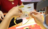 Giá vàng tiếp tục giảm mạnh