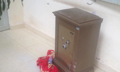 Nữ đạo chích lừa đánh chìa khoá nhà bạn để trộm két sắt