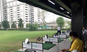 Đình chỉ sân tập golf vô tư hoạt động giữa mùa dịch ở Hà Nội