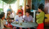 Bản tin 8H: Chồng cứu vợ bị điện giật, hai người tử vong thương tâm