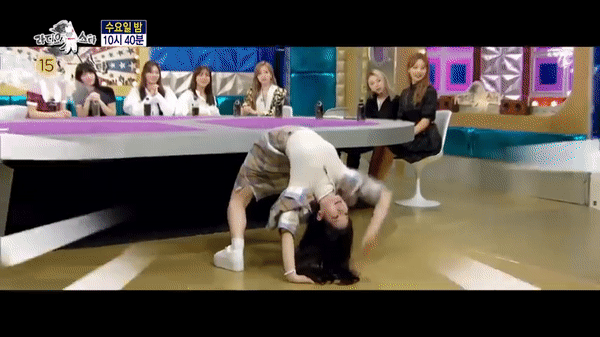 Sao nữ K-pop gây sốc với khả năng uốn dẻo đến mức kinh dị