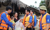 Thắm màu xanh tình nguyện