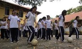 Vì sao giáo dục thể chất bị coi là môn vớ vẩn, đến điểm danh rồi về