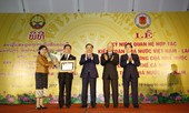 Lào trao Huân chương cho kiểm toán nhà nước VN