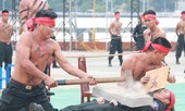 Những nữ cảnh sát 'mình đồng da sắt' tham gia bảo vệ APEC
