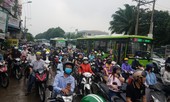 Thu phí ô tô vào trung tâm TPHCM: Chuyên gia nói gì?