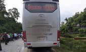 Xe máy va chạm xe khách, hai người phụ nữ tử vong tại chỗ