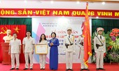 Báo Hải Quan nhận Huân chương Lao động hạng Nhất