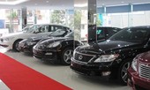 Ô tô tiếp tục giảm giá tới gần 200 triệu đồng