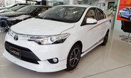 Toyota ‘nổ súng’ giảm gần 60 triệu đồng bất chấp các hãng neo giá