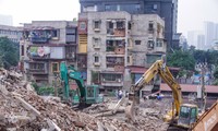 Cần cưỡng chế để xây lại chung cư cũ Hà Nội