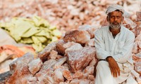 Vì sao muối hồng Himalaya đắt gấp 20 lần muối tinh?