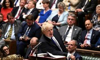 Thủ tướng Anh Boris Johnson đánh mất sự ủng hộ của nội các và đảng cầm quyền. (Ảnh: Reuters)