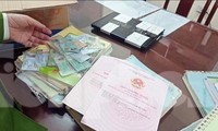 Phá đường dây cho vay lãi nặng, đánh bạc tiền tỷ núp bóng doanh nghiệp ở Hà Nội
