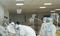 Bác sĩ từ &apos;tâm dịch&apos; TPHCM hiến kế chống COVID-19