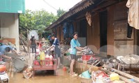 Học sinh ở Nghệ An kể lại giây phút sinh tử nơi lũ dữ, dỡ mái nhà cầu cứu