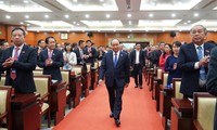 Thủ tướng Nguyễn Xuân Phúc chỉ đạo Đại hội Đảng bộ TPHCM