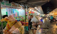 TP. HCM: Chợ hoa Hồ Thị Kỷ đìu hiu trước ngày 20/10
