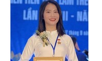Nữ sinh trường ĐH Điều dưỡng Nam Định nhận bằng khen Thanh niên tiên tiến làm theo lời Bác toàn quốc năm 2023