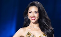 Hoa hậu Bùi Quỳnh Hoa khéo léo ứng xử khi bị lập hàng loạt nhóm ‘anti fan’, thị phi bủa vây