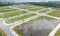 Tận thấy &apos;siêu&apos; dự án King Bay 125ha chưa xong GPMB đã bán nhà tùm lum