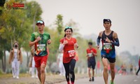 Hành trình giành HCV cự ly 42km giải Tiền Phong Marathon 2023 của nàng 9X &apos;nhỏ mà có võ&apos;