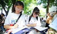 Công bố phổ điểm 5 tổ hợp xét tuyển đại học