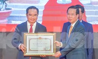 Chủ tịch nước Võ Văn Thưởng trao Huân chương Hồ Chí Minh tặng tỉnh Long An