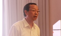 Thứ trưởng Bộ GD-ĐT Phạm Ngọc Thưởng phát biểu tại hội nghị