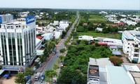Tuyến đường số 1 bị nắn cong vào đất của một số cán bộ, công chức tỉnh Trà Vinh. Ảnh: Nhật Huy