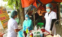 Trạm kiểm soát trước khi vào khu vực phong tỏa xã Sơn lôi 