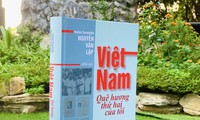 Hồi ký về quãng đời cách mạng của anh hùng Kostas Sarantidis - Nguyễn Văn Lập 